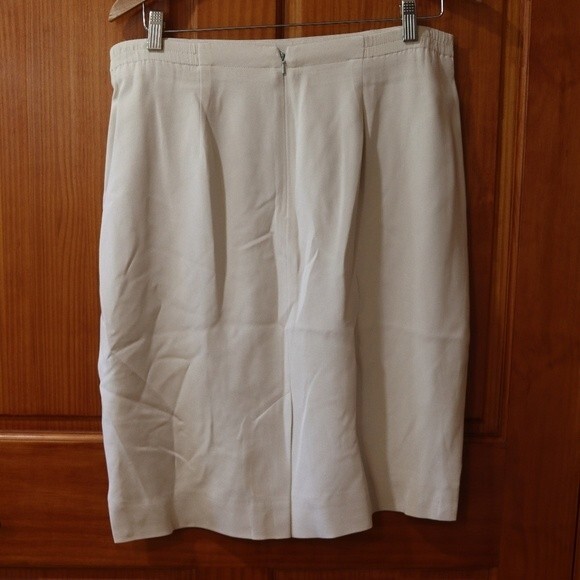 Dana Buchman 100% Silk Cream Ribbon Embroidered Skirt Suit 12/14 - Picture 10 of 16